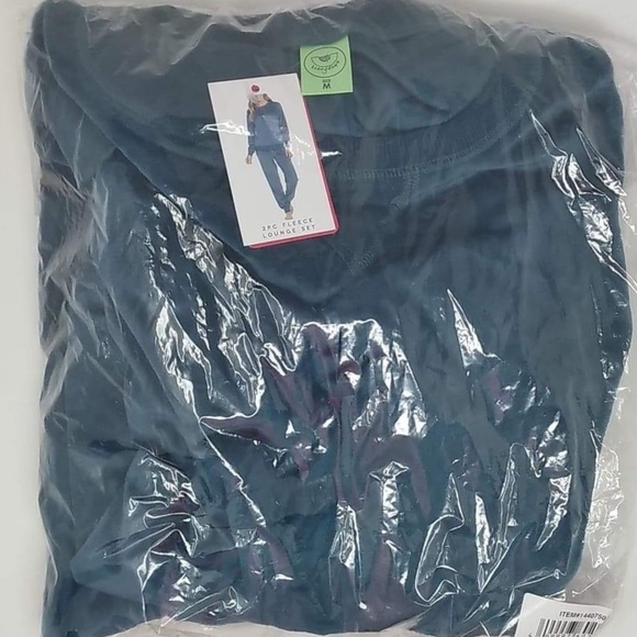 Honeydew Dream Queen Fleece Loungewear Set - Picture 5 of 7